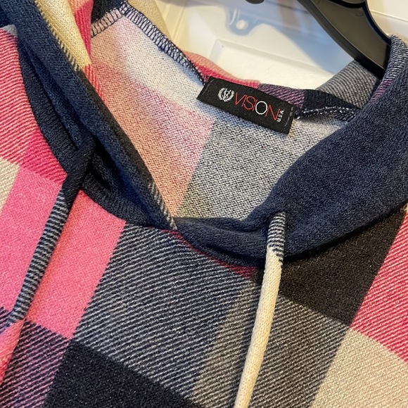 Vision Charcoal & Pink Color Block knit Pullover w/ Hood - Picture 2 of 6